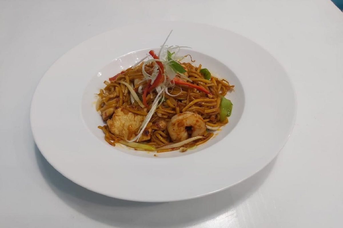 44. Malaysian Noodles