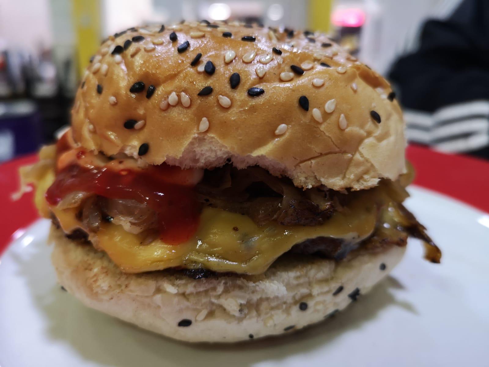 Single Cheese Burger