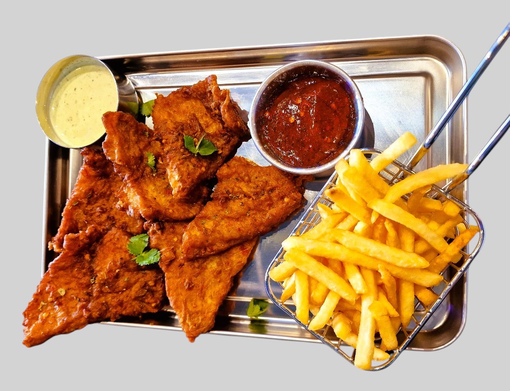Amritsari Fish With Naan 