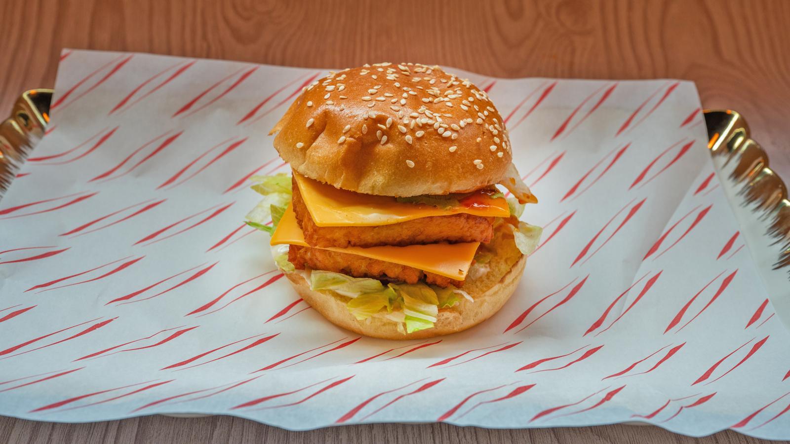 Grilled Halloumi Smashie Burger Meal